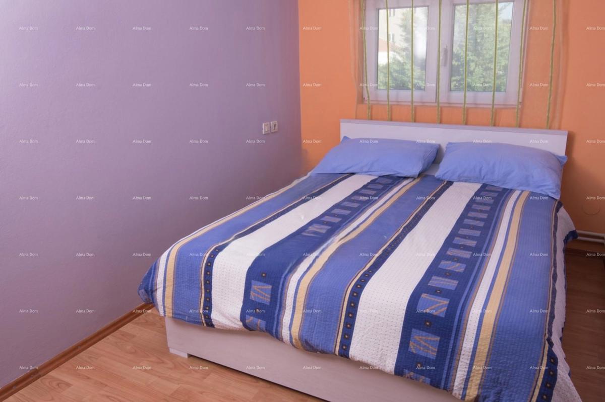 Vendita - Bellissima casa con appartamenti e ristorante, Pola! Vista mare!