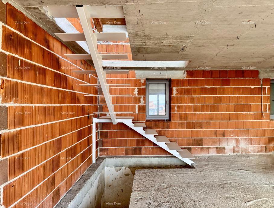 In vendita casa in fase rohbau con vista panoramica – Galižana, Istria