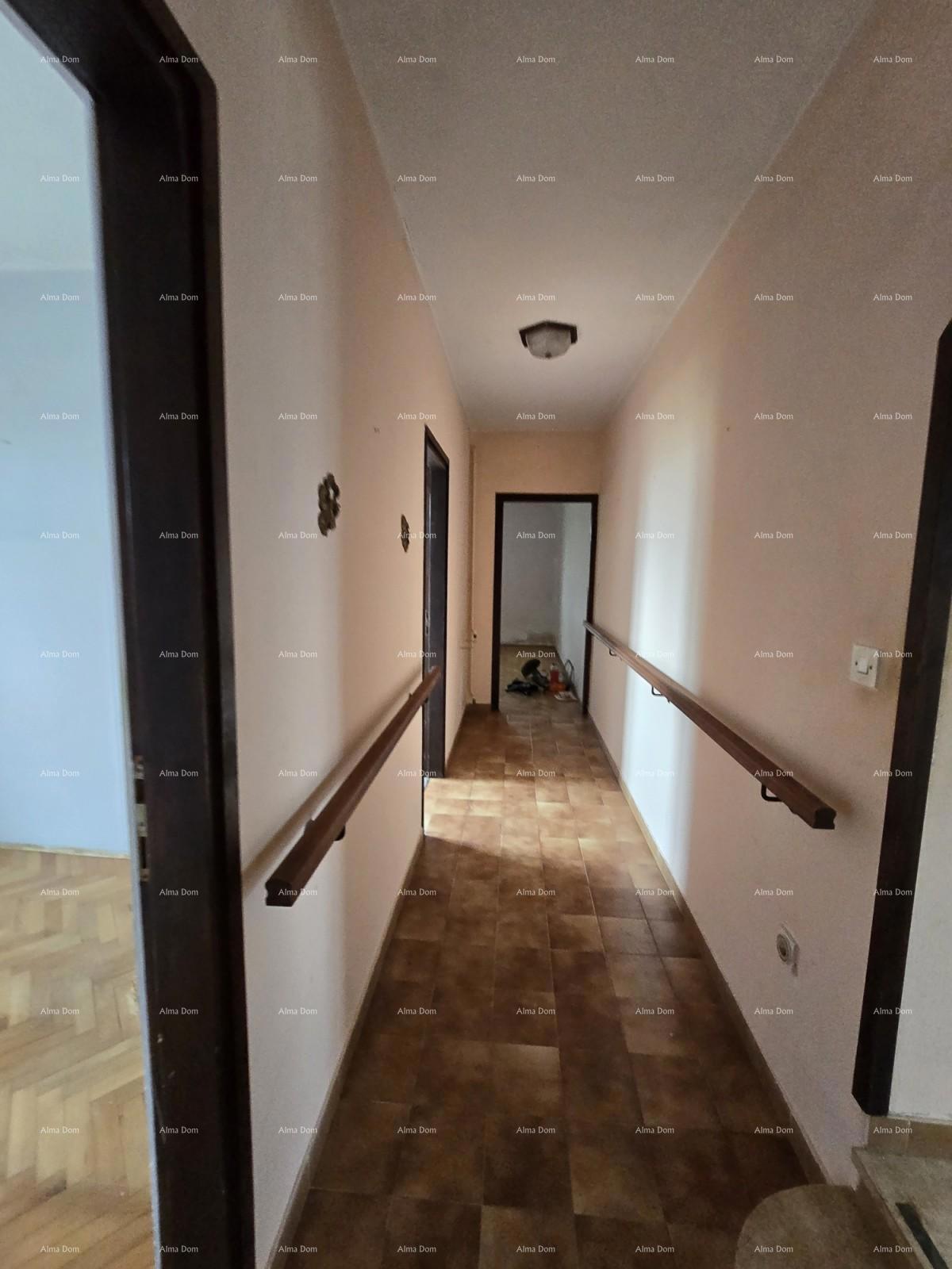Casa spaziosa vicino a Pola! Due appartamenti - 2500 m² di terreno!
