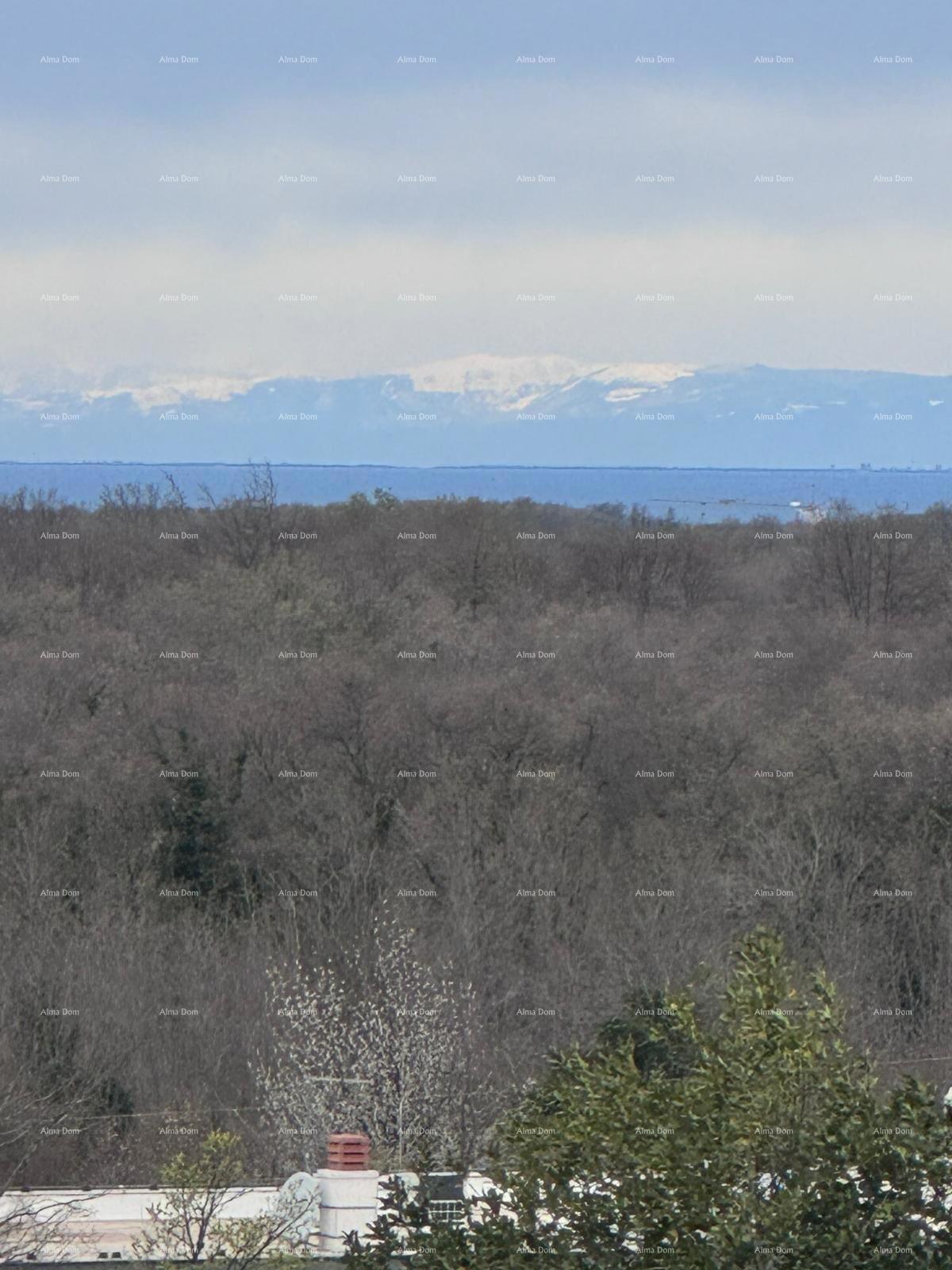 Terreno edificabile di 3.800 m² con vista mare