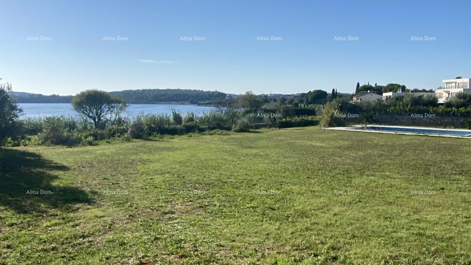 POMER, prima fila al mare, casa con terreno edificabile e progetto per villa di lusso