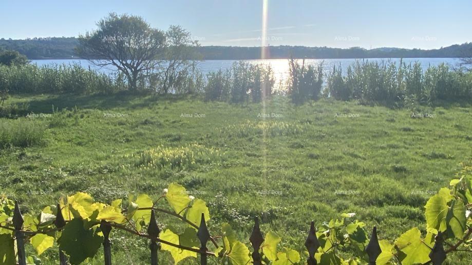 POMER, prima fila al mare, casa con terreno edificabile e progetto per villa di lusso