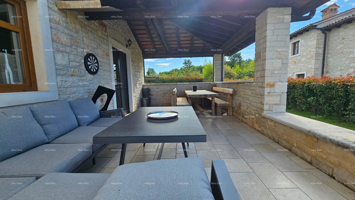 Prostrana casa con piscina a Sveti Lovreč - la casa perfetta per la famiglia