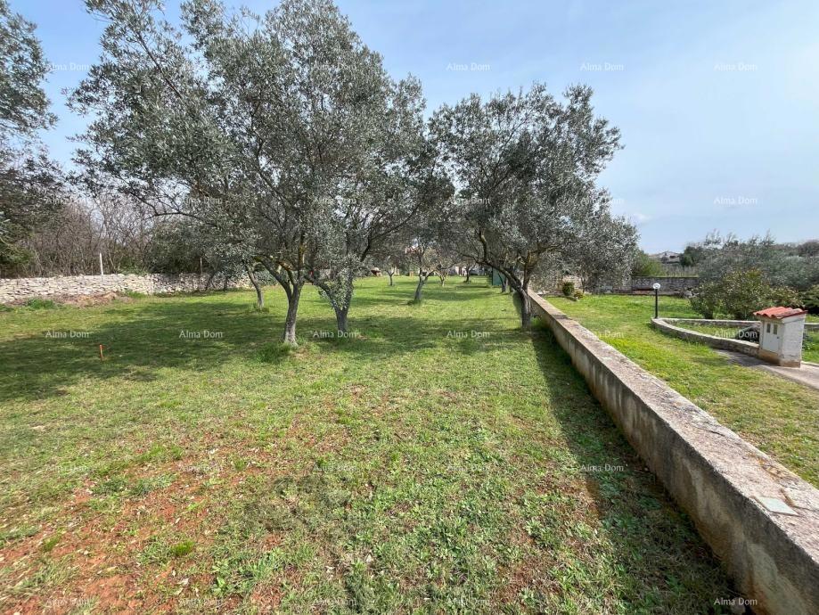 Peroj, terreno edificabile di 1336 m²