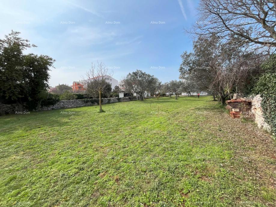 Peroj, terreno edificabile di 1336 m²