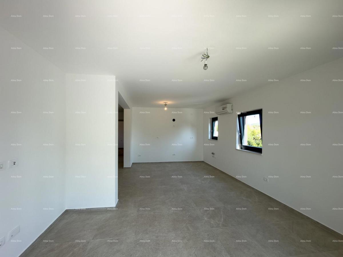 Nuova costruzione in ottima posizione.