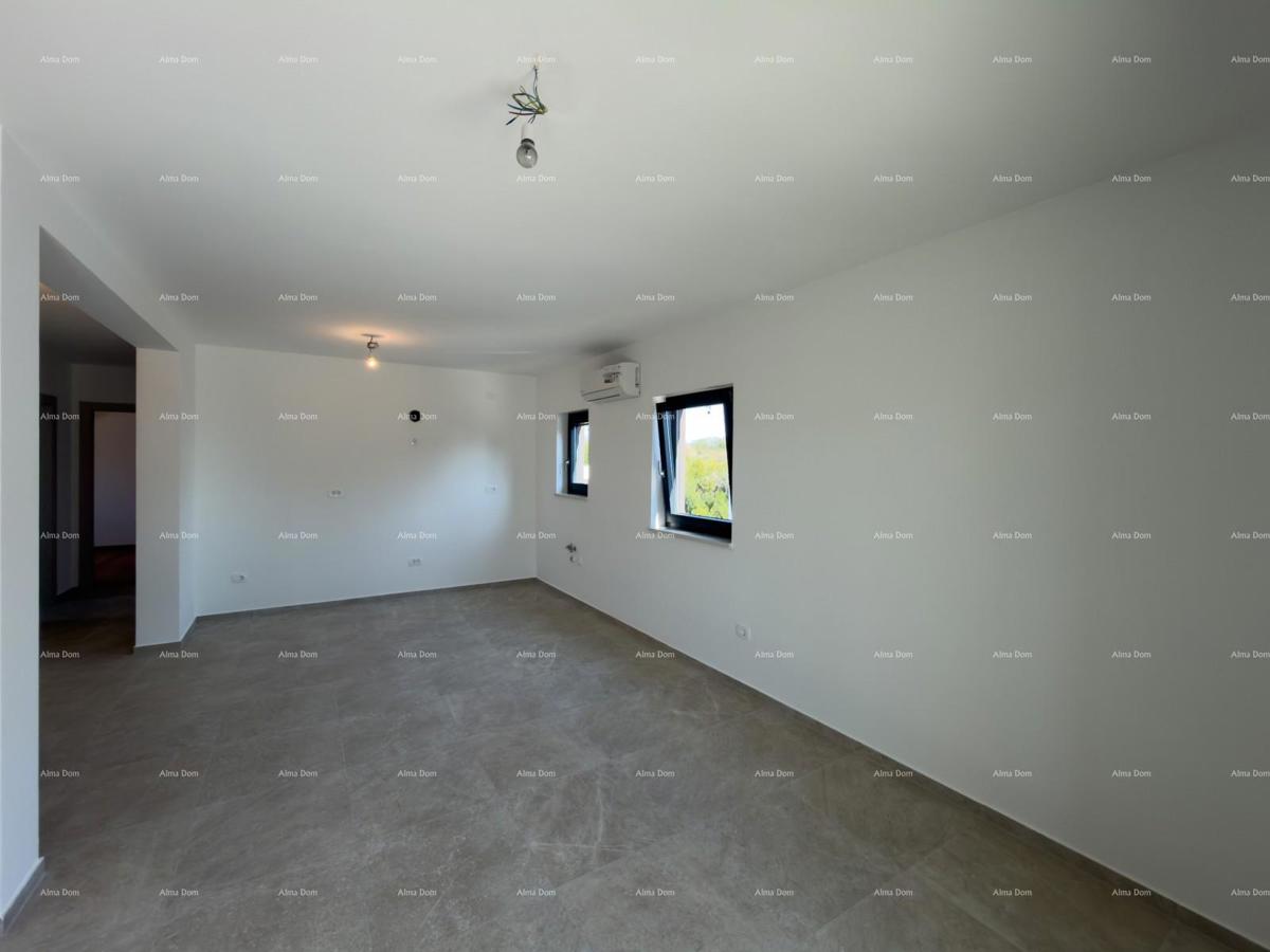 Nuova costruzione in ottima posizione.