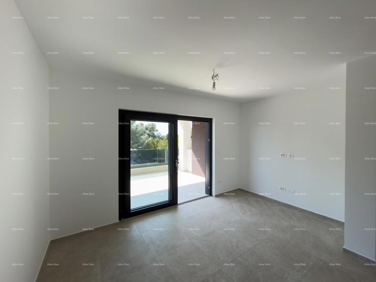 Nuova costruzione in ottima posizione.