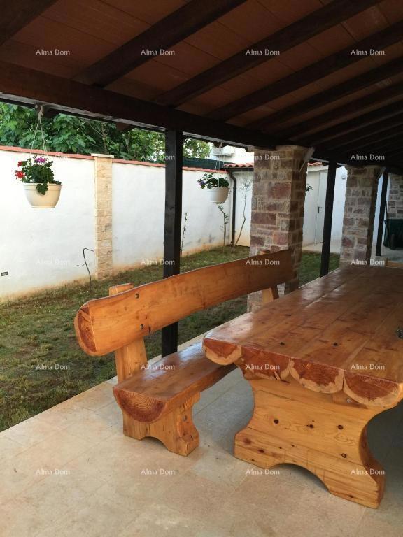 Vendita - casa con 4 unità abitative - dintorni di Višnjan!