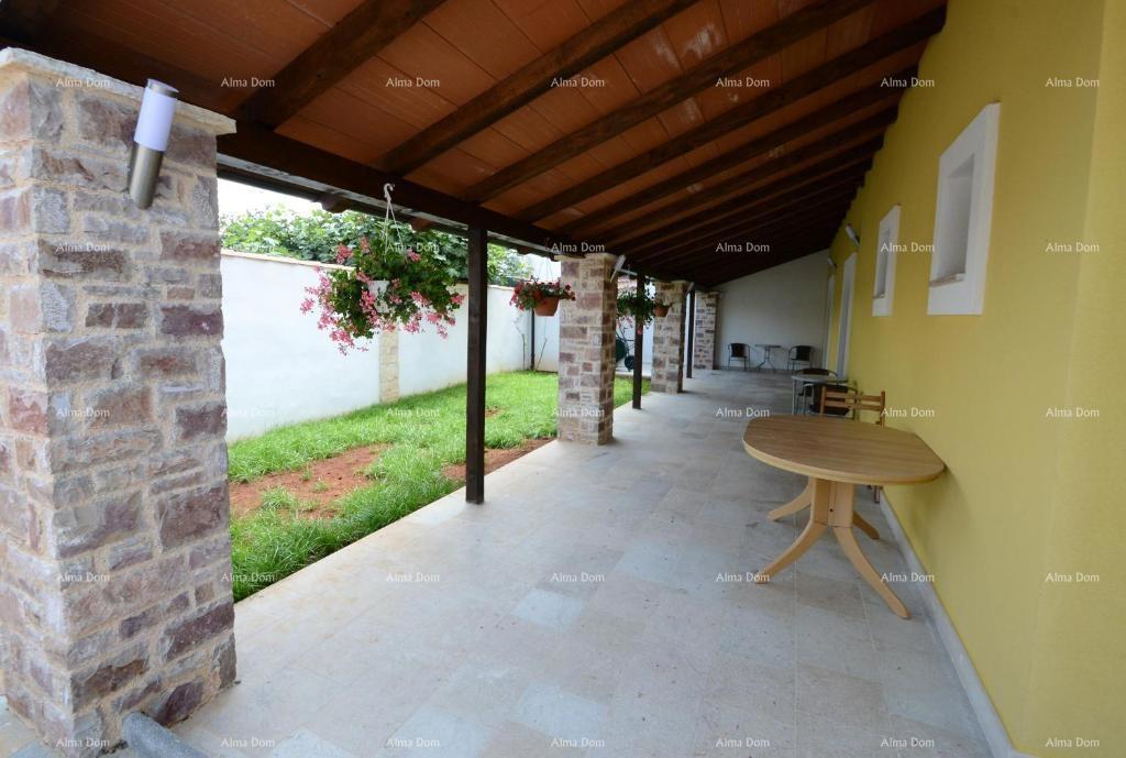 Vendita - casa con 4 unità abitative - dintorni di Višnjan!