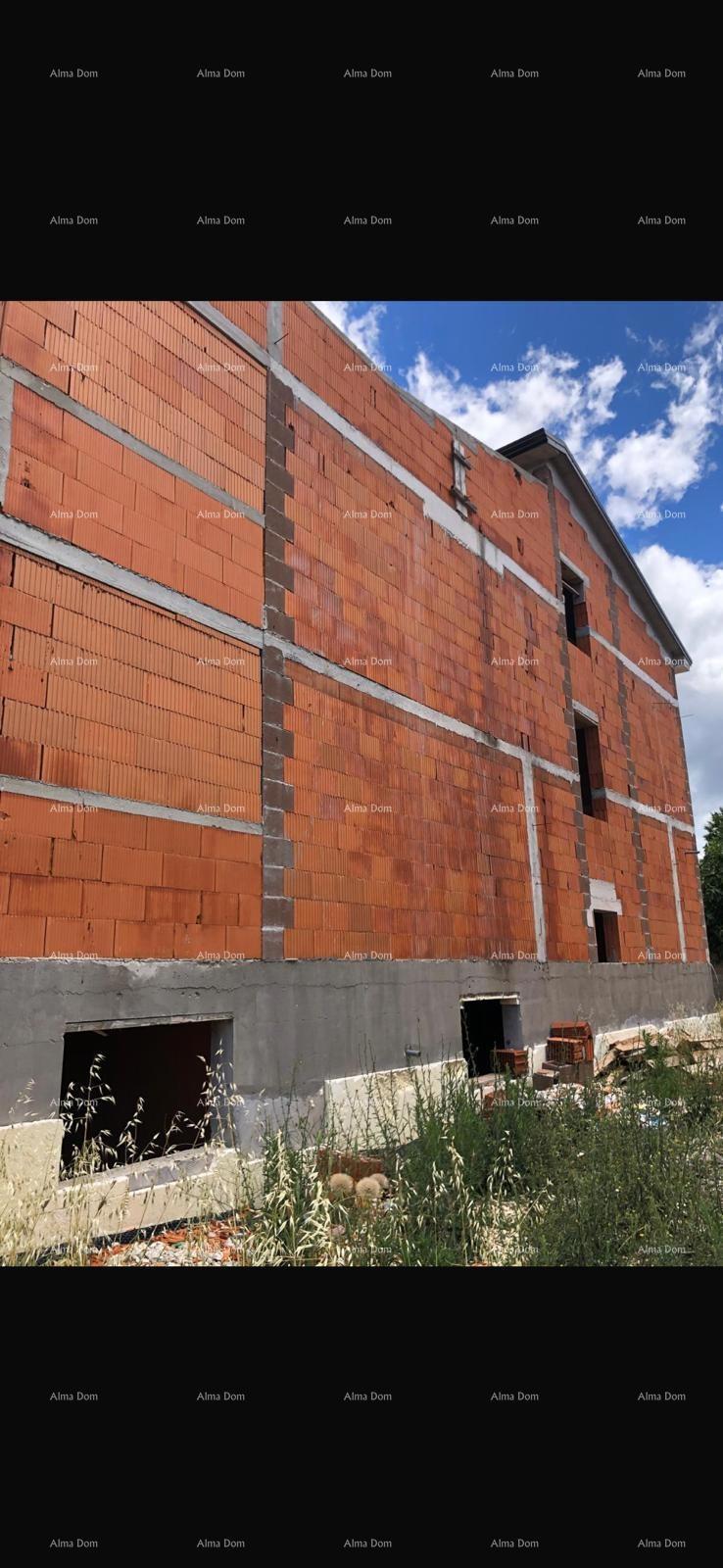 Case in costruzione a Peroj!