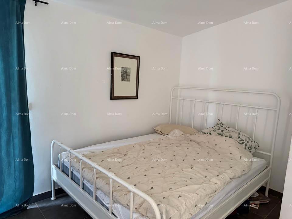 Vodnjan, Prizemnica con giardino