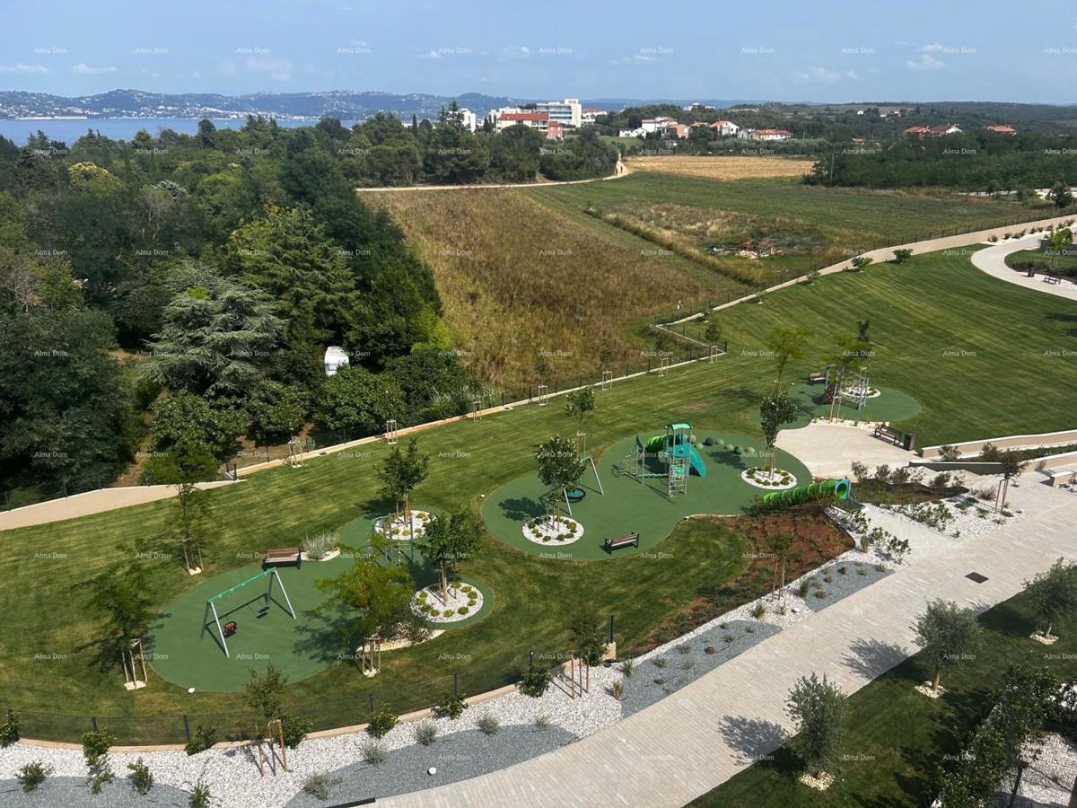 Umago, un resort di lusso e bellezza! Appartamenti in vendita in un resort con piscina a sfioro sul tetto di 105 m