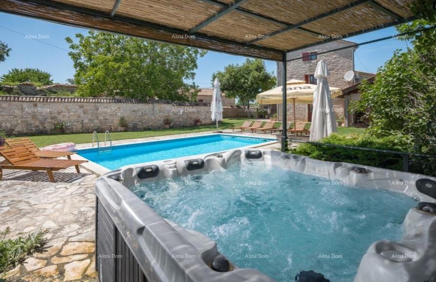 Casa con piscina in vendita, Tinjan