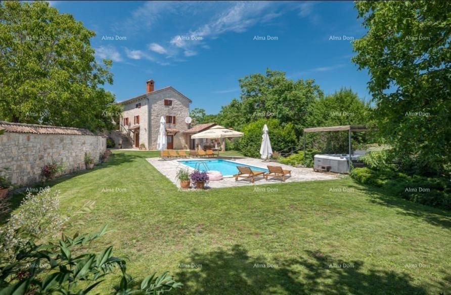 Casa con piscina in vendita, Tinjan