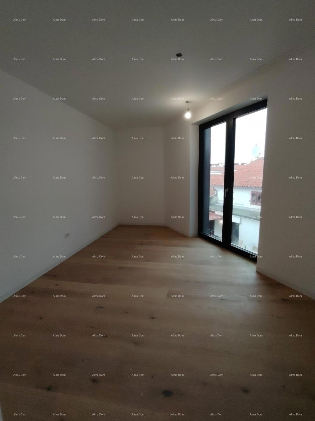 Nuovo! Bellissimo appartamento a Umago, vista mare.