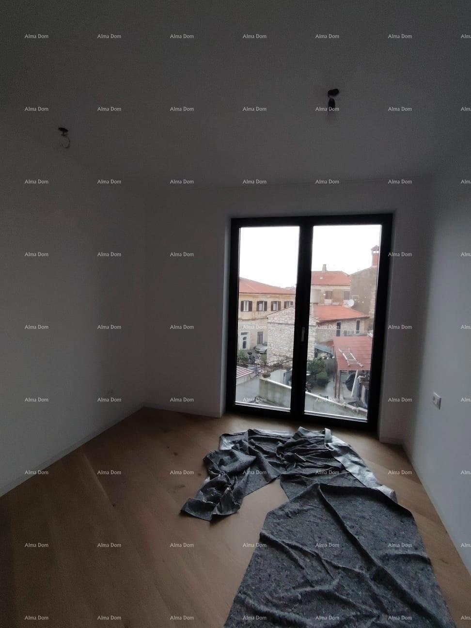 Nuovo! Bellissimo appartamento a Umago, vista mare.