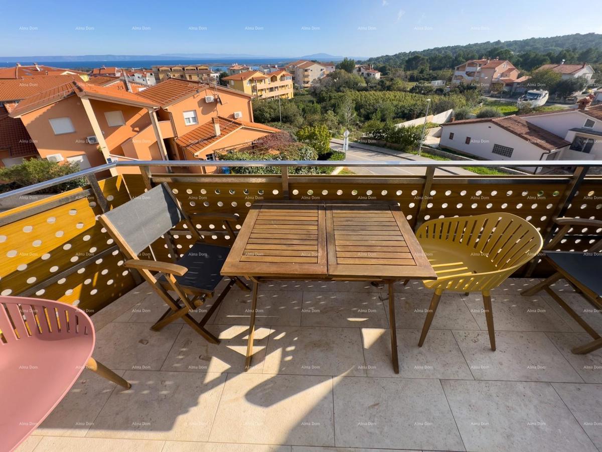 Vendiamo un appartamento con vista mare!