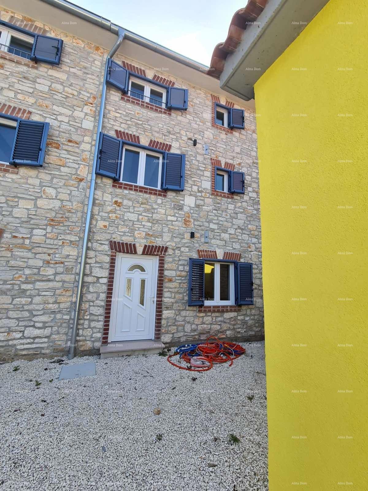 Ristrutturata casa in pietra con piscina – tranquillo villaggio vicino a Svetvinčenat