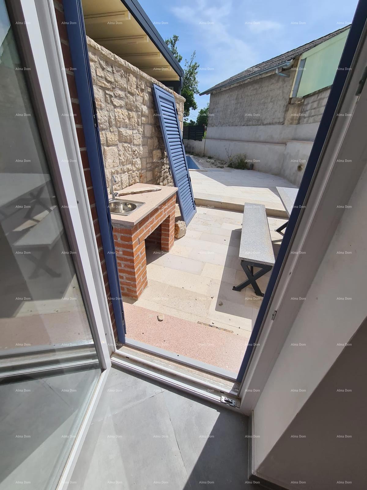 Ristrutturata casa in pietra con piscina – tranquillo villaggio vicino a Svetvinčenat