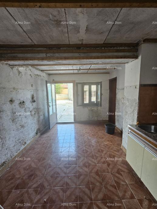 Barban – casa con cortile recintato