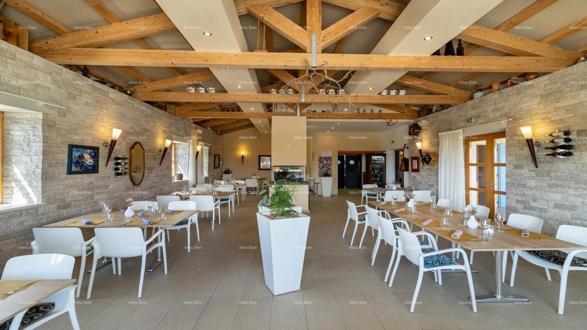 Hotel e Ristorante. Vicino alla città di Pola.