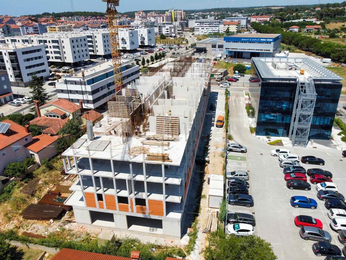 Riservato!!!! Pula! Edificio residenziale moderno con ascensore, vicino al centro. S25