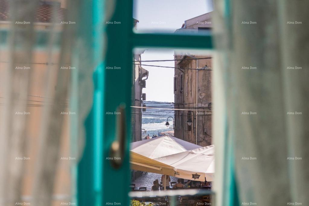 Vendita - hotel familiare nel cuore del centro storico della città di pescatori, Fasana! 100 m dal mare!