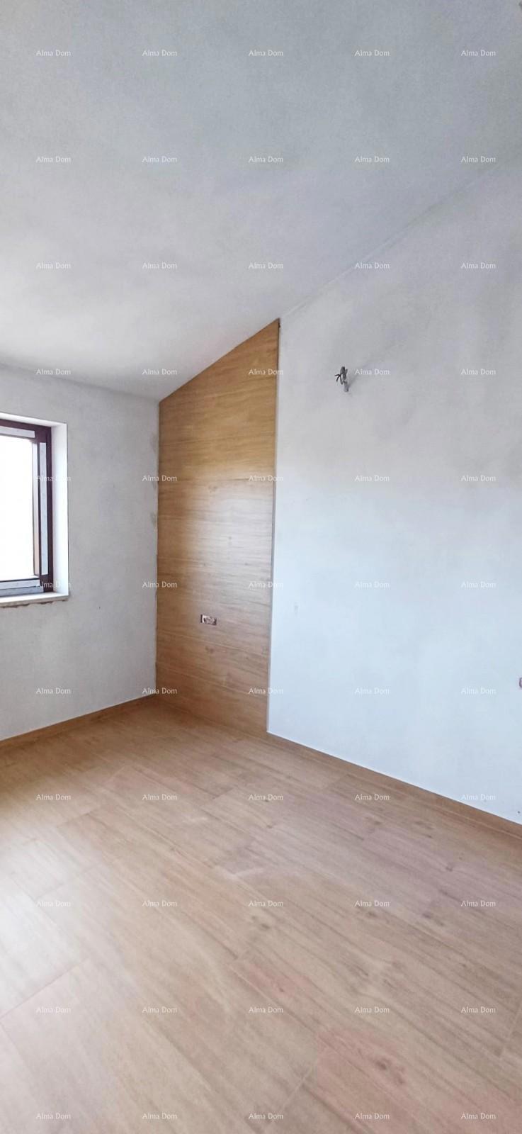 Vendita di una moderna casa con piscina in un tranquillo e bel luogo istriano,  Svetvinčenat!