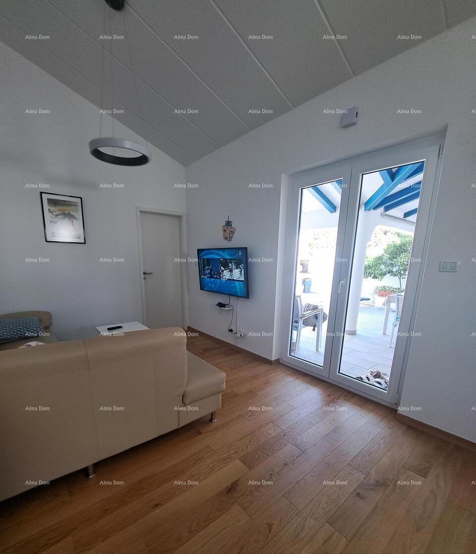 Casa indipendente con atrio, 400 m dal mare – Barbariga