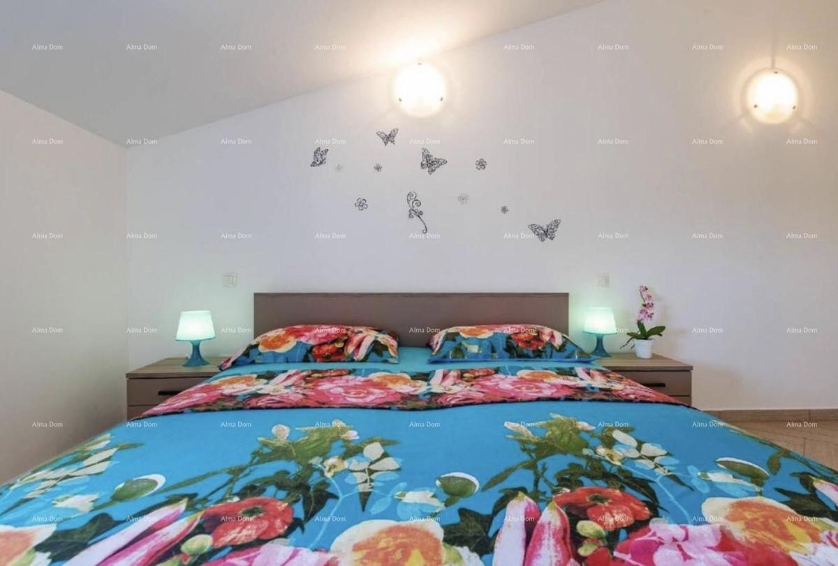 Una bellissima villa con piscina a Dignano è in vendita
