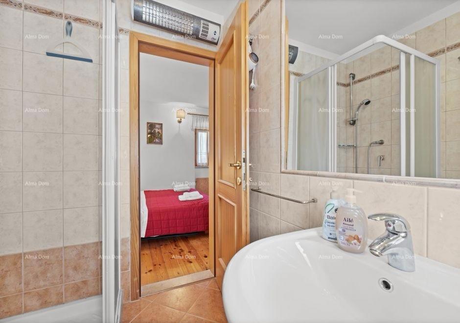In vendita casa istriana ristrutturata con piscina – Kanfanar, 208 m², due edifici