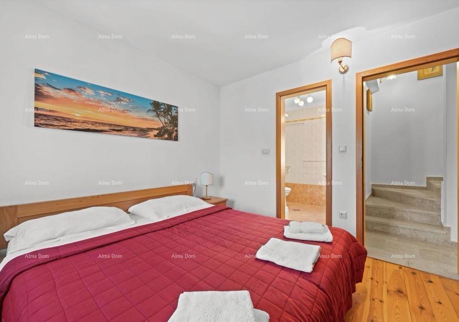 In vendita casa istriana ristrutturata con piscina – Kanfanar, 208 m², due edifici