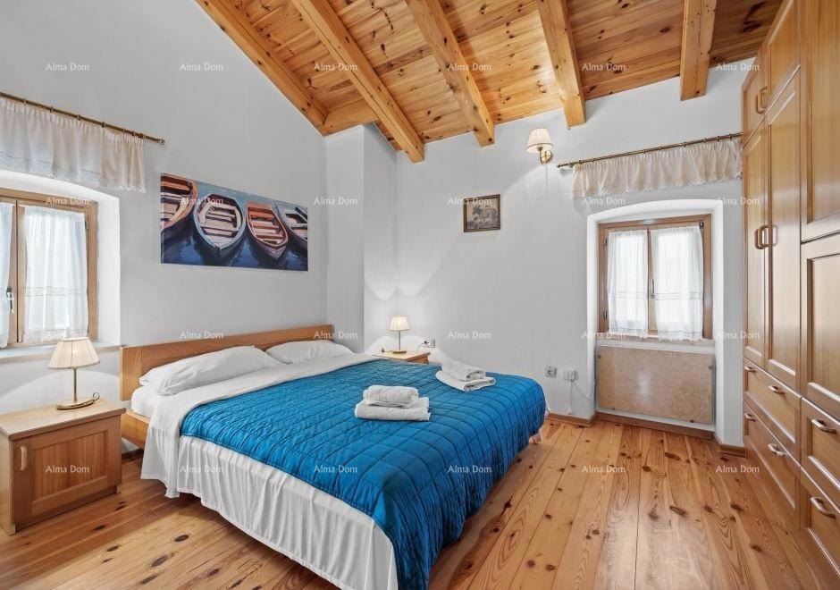 In vendita casa istriana ristrutturata con piscina – Kanfanar, 208 m², due edifici