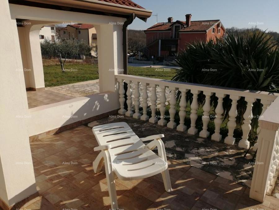 Vendita - Casa indipendente su un bel e curato giardino, Kaštel!