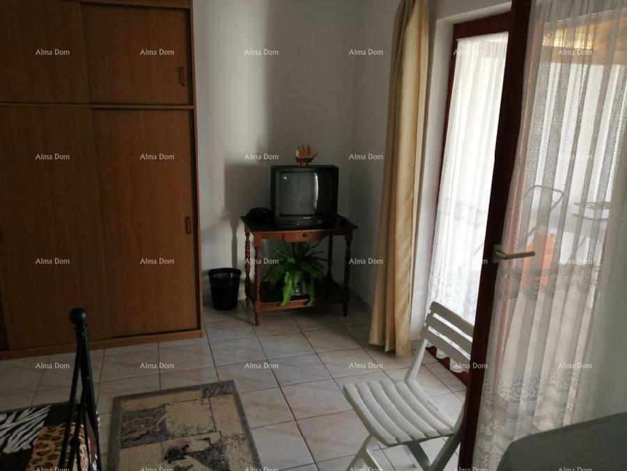 Vendita - Casa indipendente su un bel e curato giardino, Kaštel!