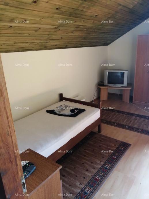 Vendita - Casa indipendente su un bel e curato giardino, Kaštel!