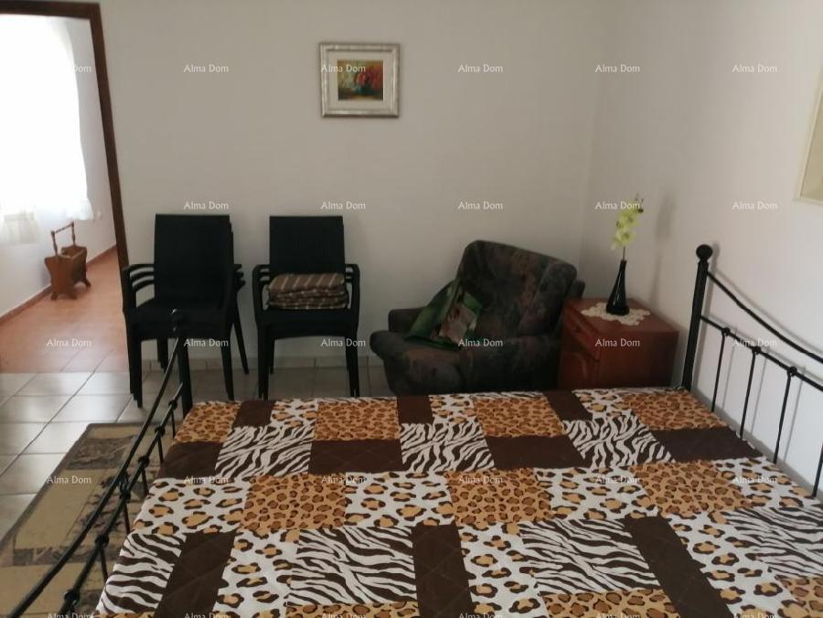 Vendita - Casa indipendente su un bel e curato giardino, Kaštel!