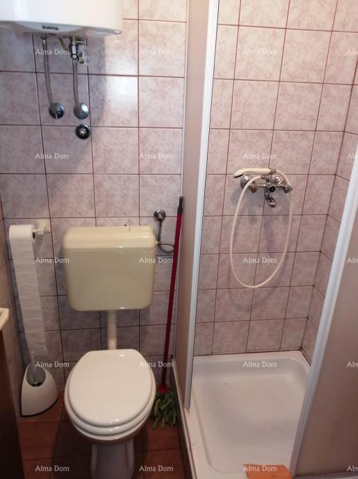 Vendita - Casa indipendente su un bel e curato giardino, Kaštel!