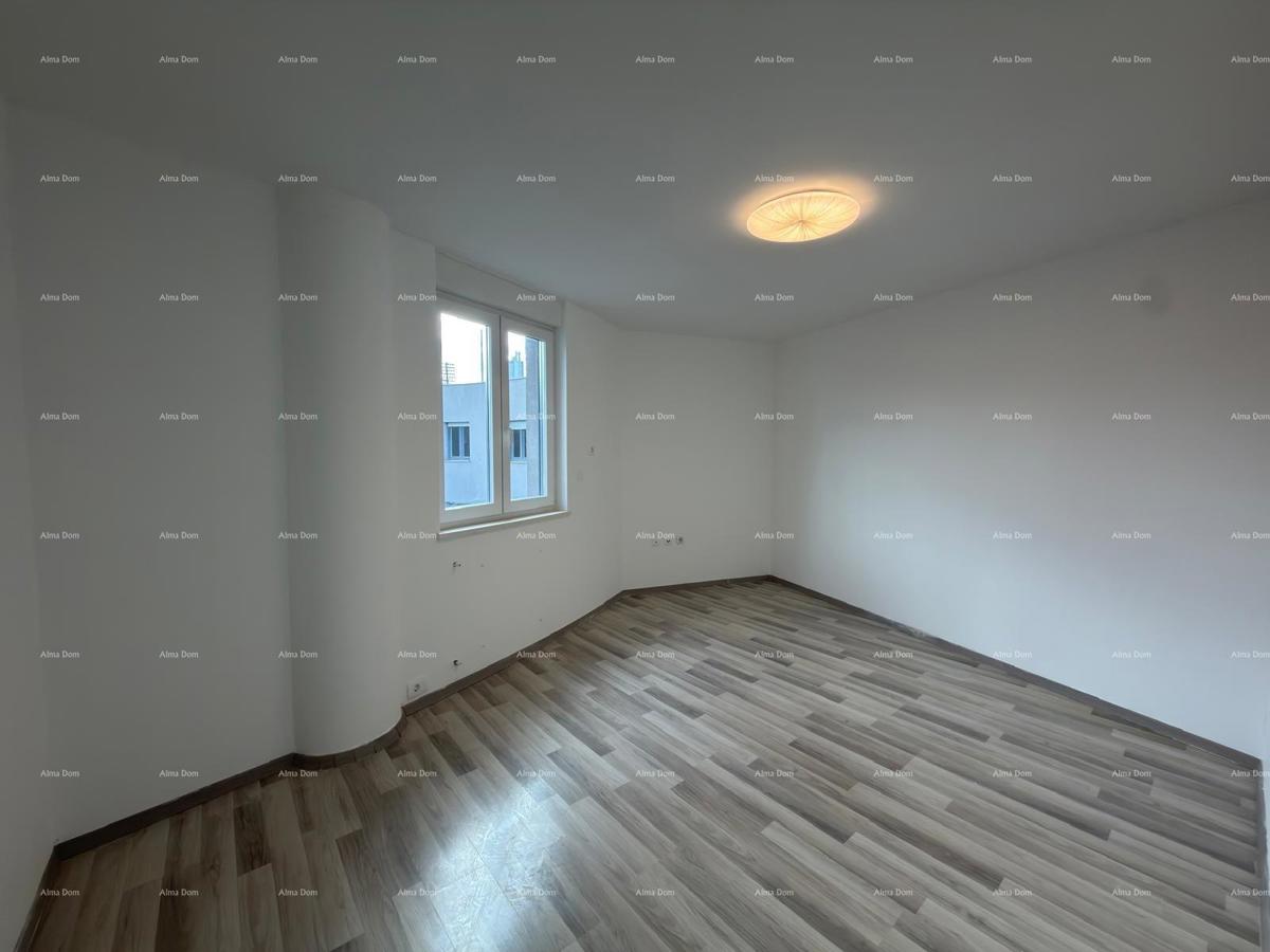 Top posizione! Vendita di un appartamento nelle immediate vicinanze del centro città, Pola!