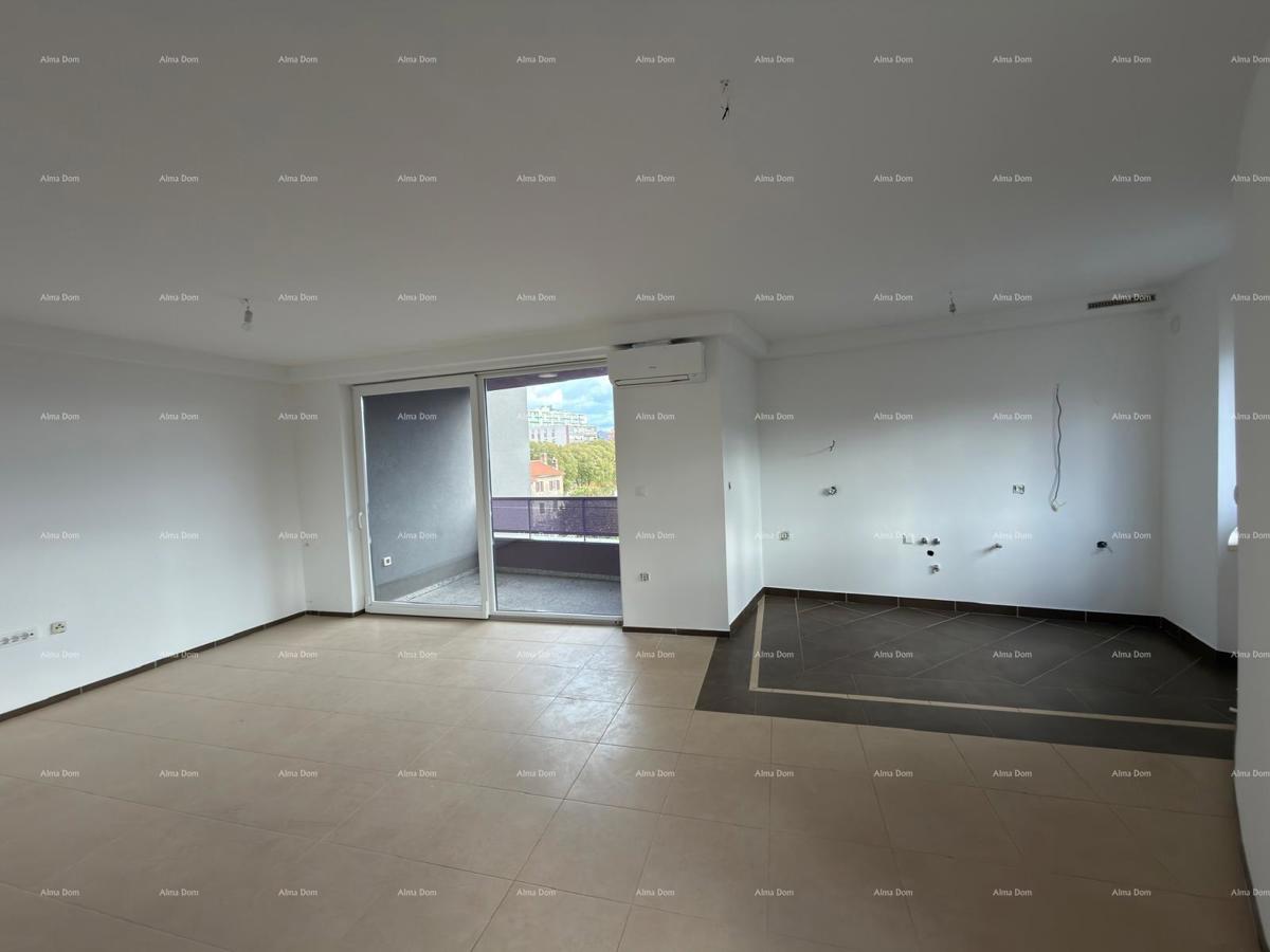 Top posizione! Vendita di un appartamento nelle immediate vicinanze del centro città, Pola!