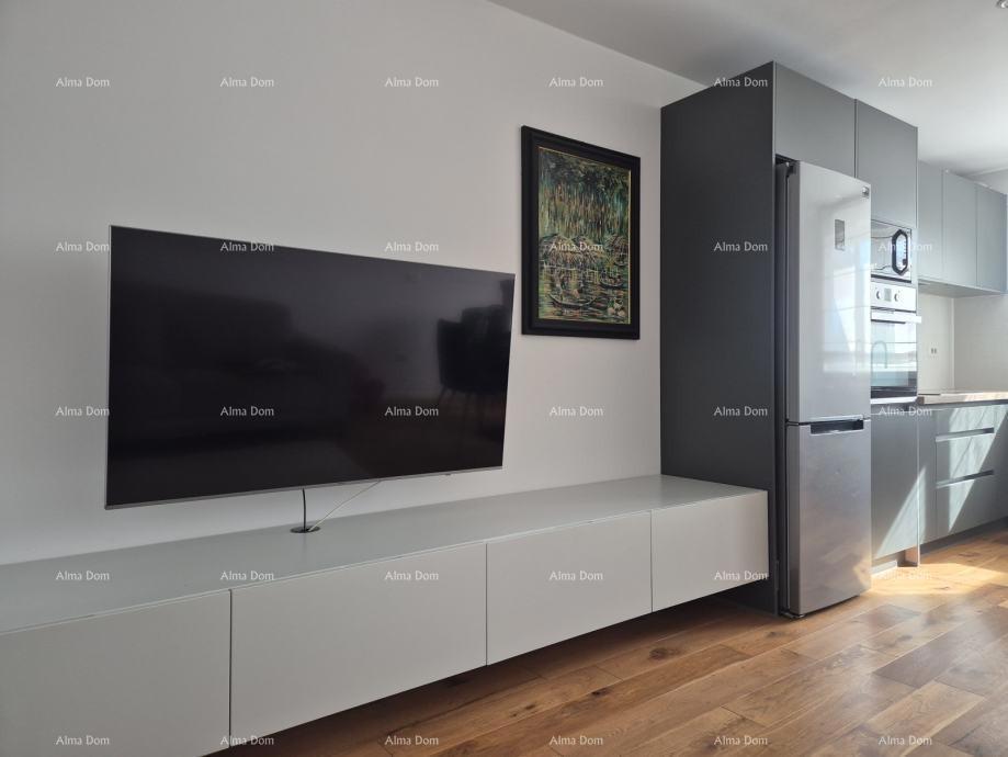 In vendita appartamento completamente arredato a Žbandaj.