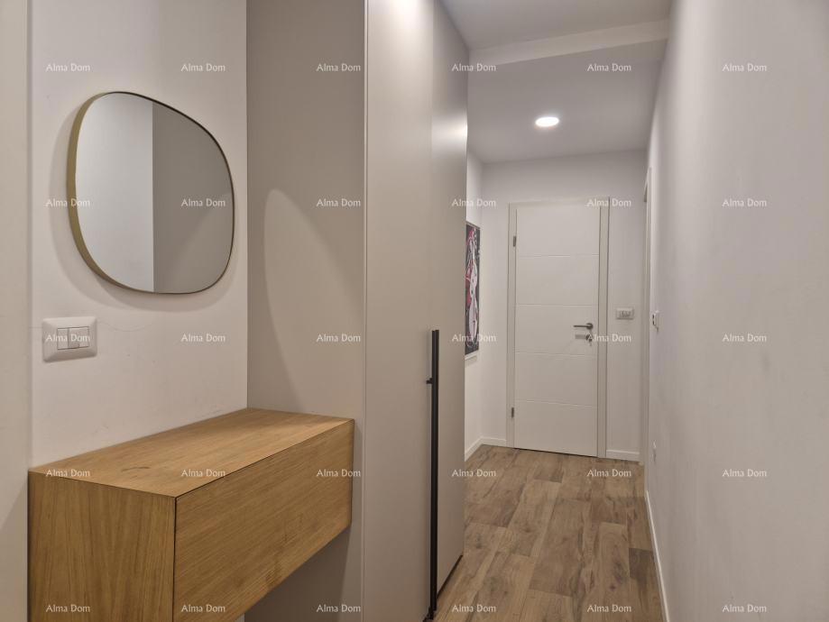 In vendita appartamento completamente arredato a Žbandaj.