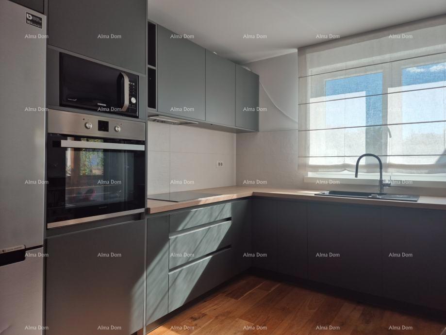 In vendita appartamento completamente arredato a Žbandaj.