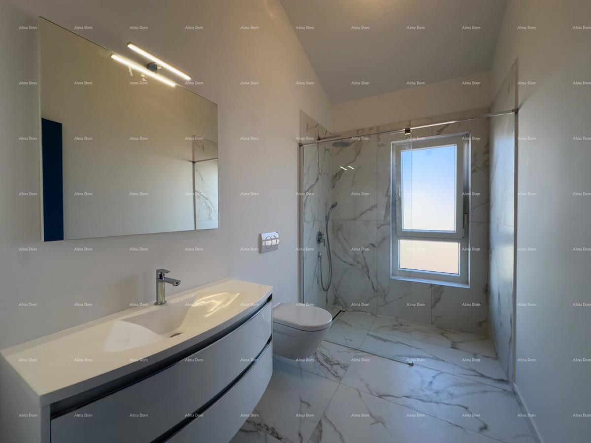 KOŽLJANI - Casa moderna con piscina. Vicino al bosco, a 15 minuti dal mare