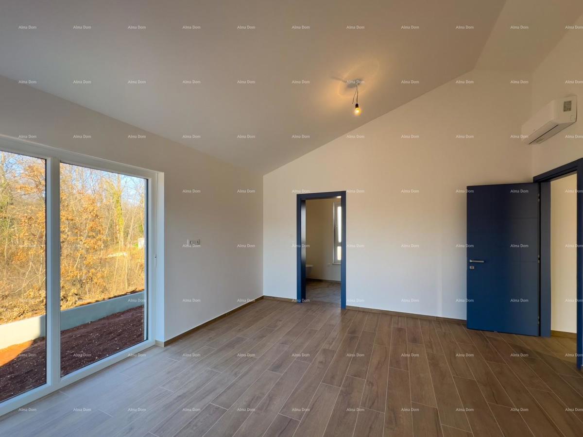 KOŽLJANI - Casa moderna con piscina. Vicino al bosco, a 15 minuti dal mare