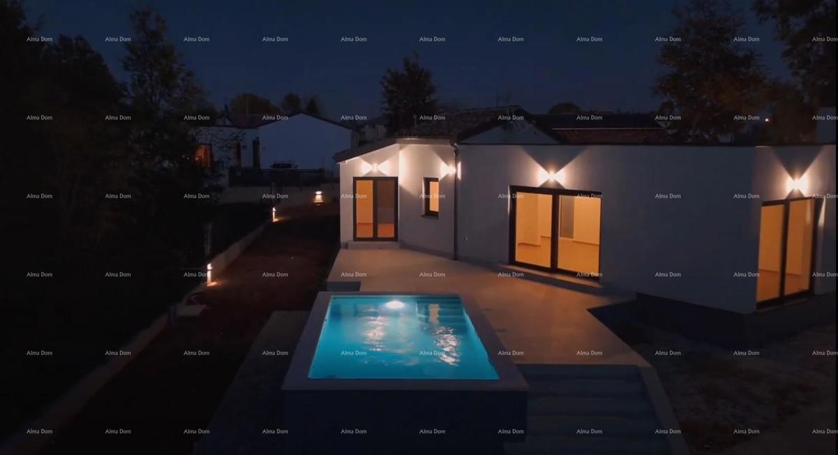 KOŽLJANI - Casa moderna con piscina. Vicino al bosco, a 15 minuti dal mare