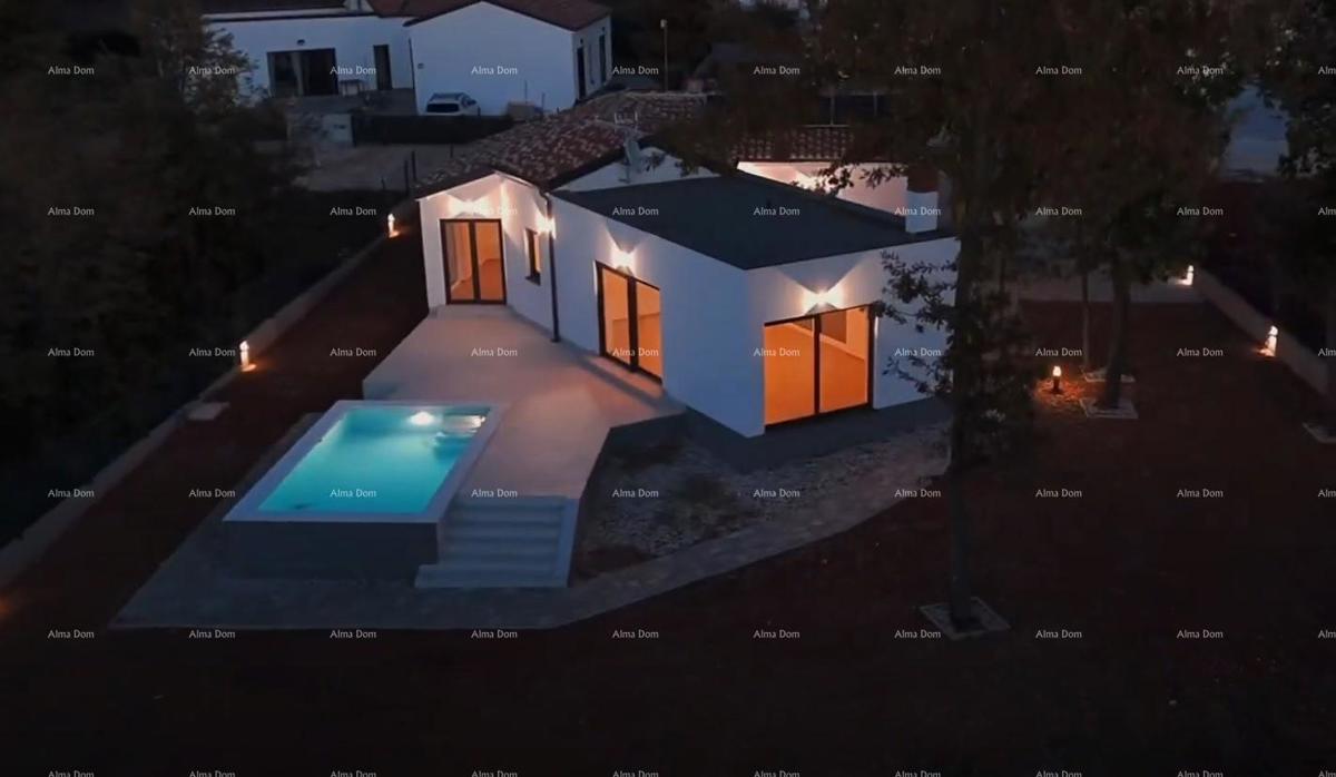 KOŽLJANI - Casa moderna con piscina. Vicino al bosco, a 15 minuti dal mare