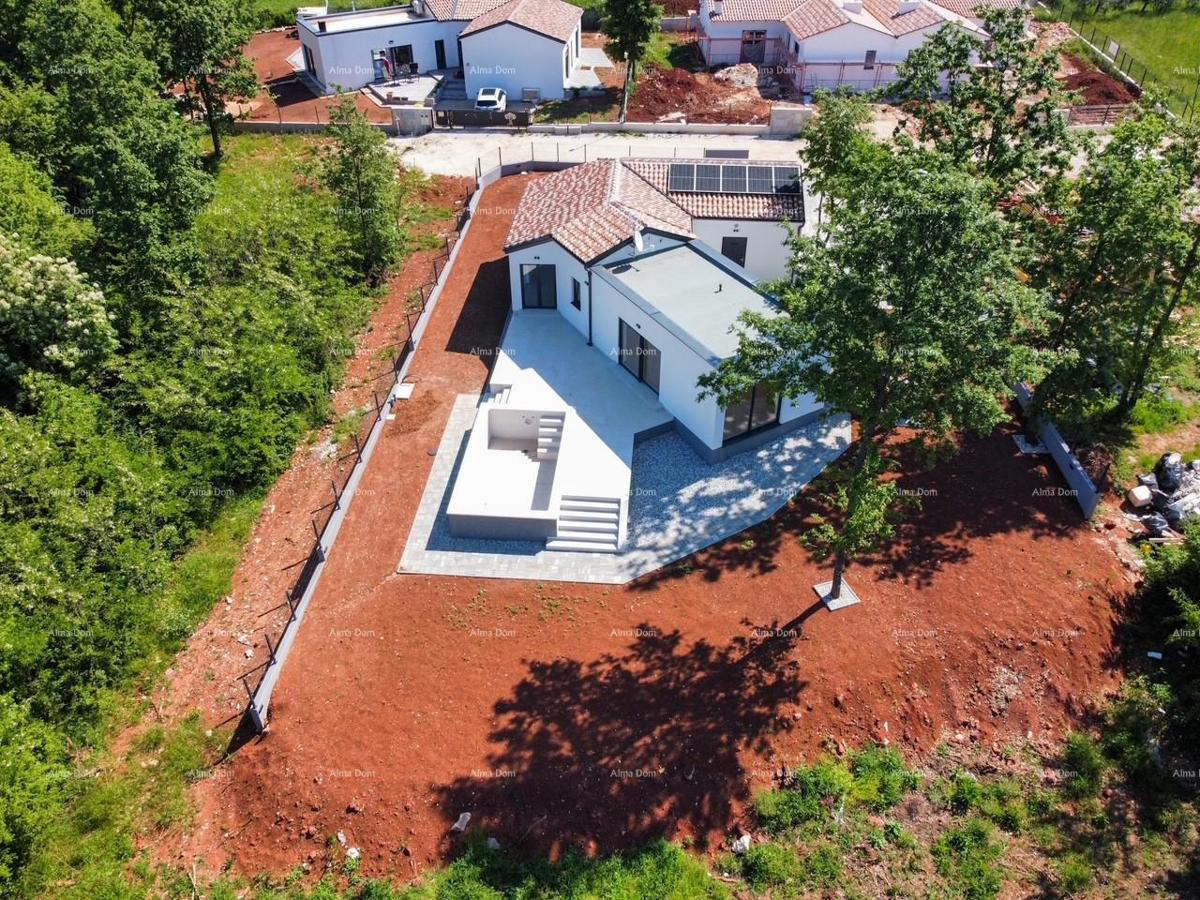 KOŽLJANI - Casa moderna con piscina. Vicino al bosco, a 15 minuti dal mare