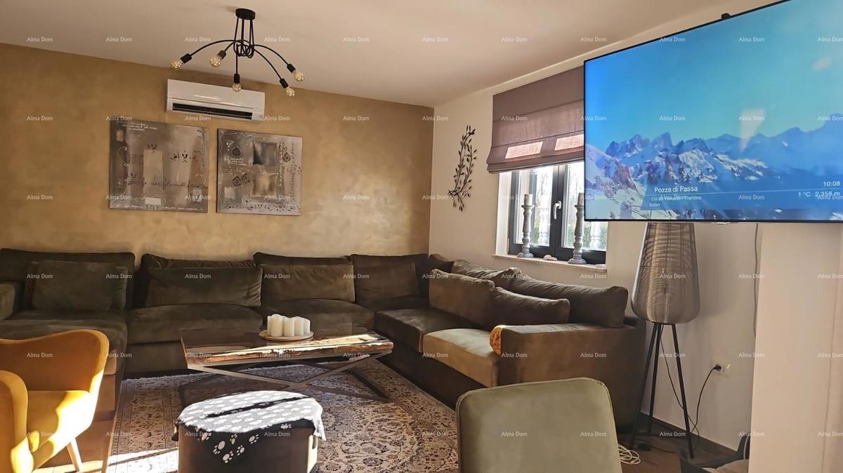 La bellissima casa con piscina e giardino vicino a Labin